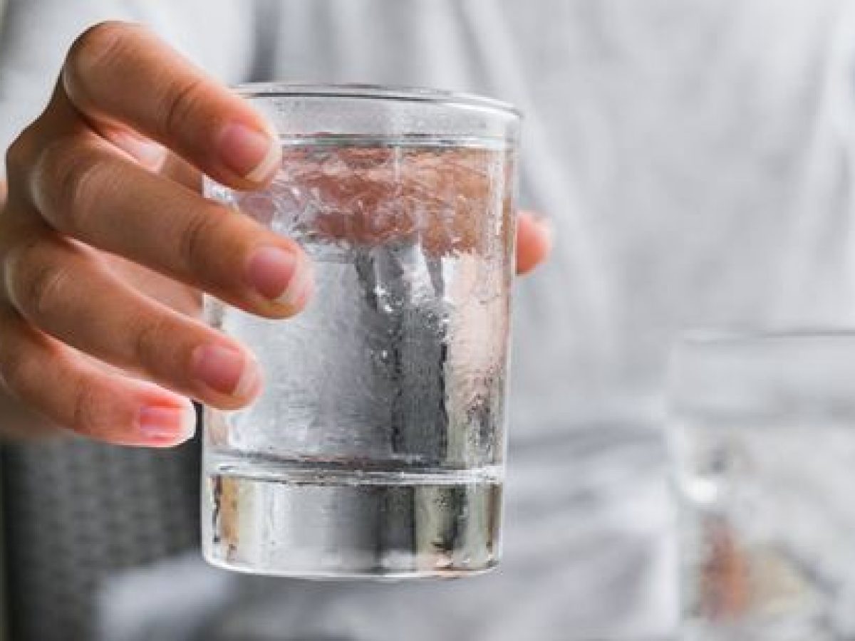 شرب الماء يحمي من الإصابة بسرطان المثانة