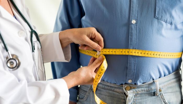 جراحة إنقاص الوزن قد تساعد على التخفيف من السلس البولي