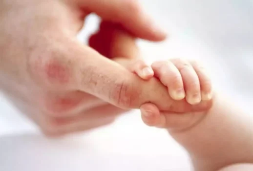 هل الخصية الواحدة يؤثر على الانجاب؟